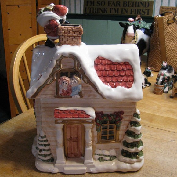 Fitz and Floyd Santa on the rooftop cookie jar - Picture 6 of 8